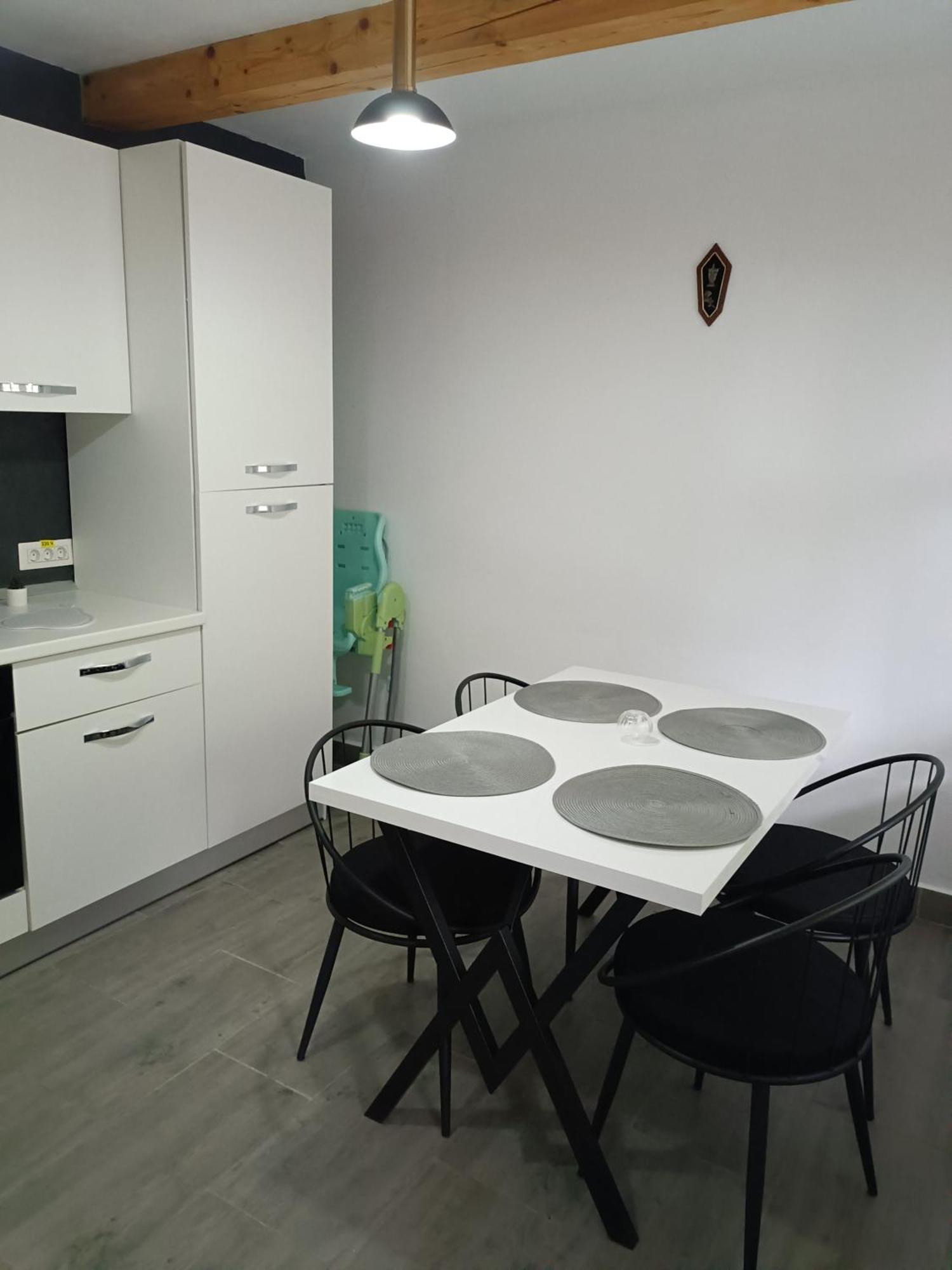 Отель Casa Valentina Вишеу-де-Сус Экстерьер фото